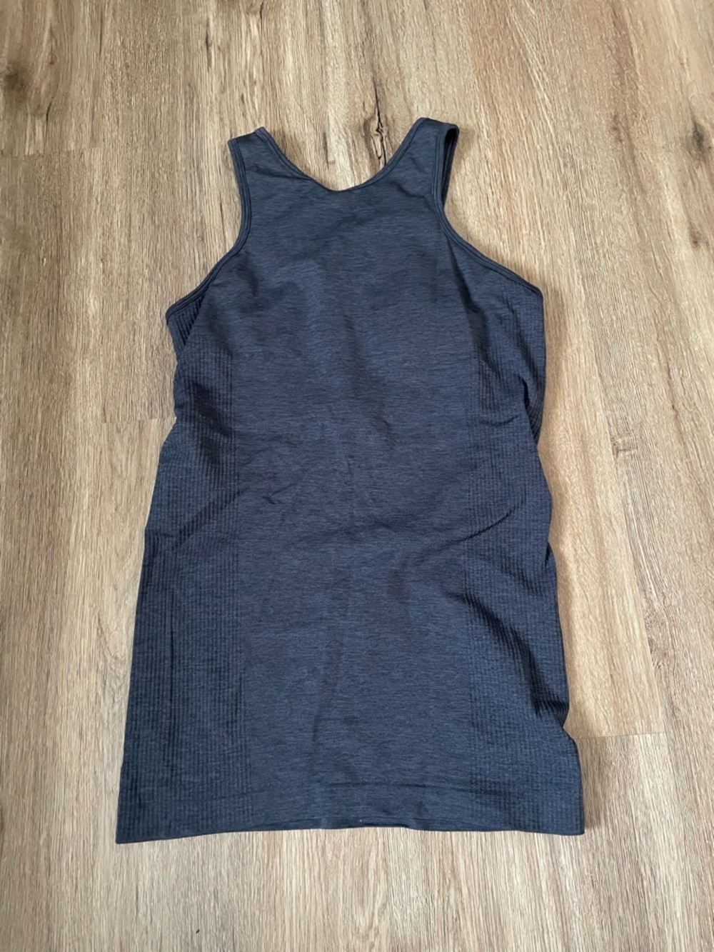 Lululemon tank top size 8